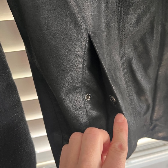 Hooded Leather Jacket - Picture 4 of 7